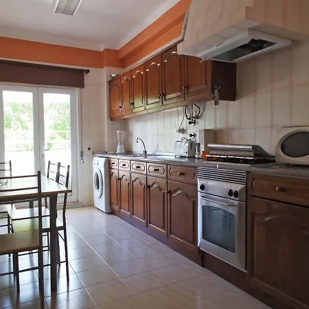 A10 - Silence Ground Floor And Pool * Lagos